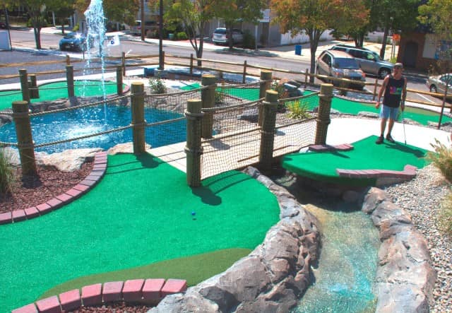 medium mini golf course design