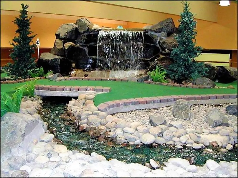 Miniature-golf-indoor-stream-design-50_old-1