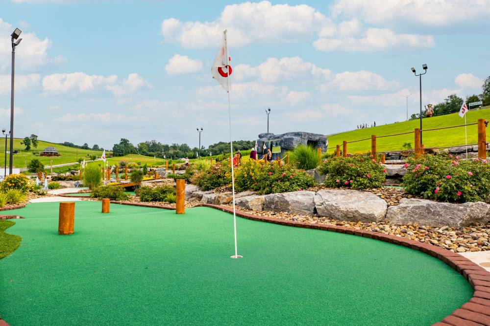 Reasons To Use Your Mini Golf Course As A Business Networking Venue