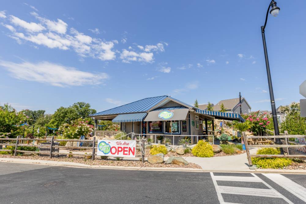 The ROI Of Hiring A Mini Golf Course Designer For F&B Business